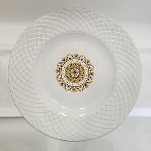 "Gold Medalion" Dinner Plate by Enoch Wedgwood.